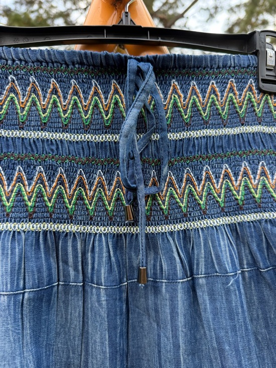 Angie NWT Strapless Denim Maxi Dress Skirt Convertible Smocked Boho Y2K Size S - Picture 2 of 7